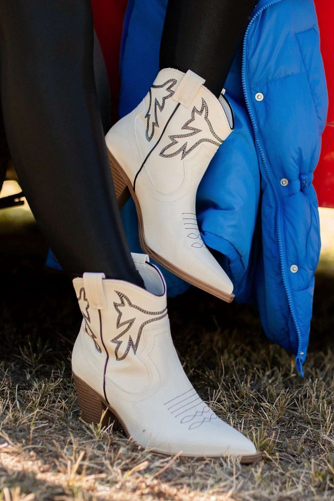 Wrangling Dreams Western Cowboy Booties (White) · NanaMacs