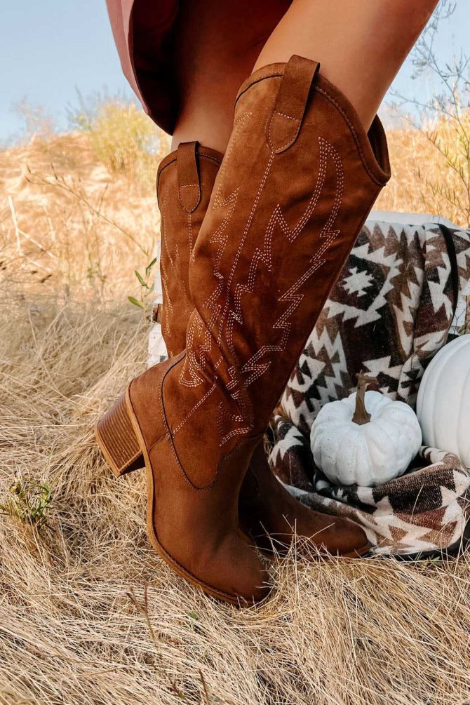 Kicking Up Some Dirt Chinese Laundry Western Boot (Brown) · NanaMacs - Image 3