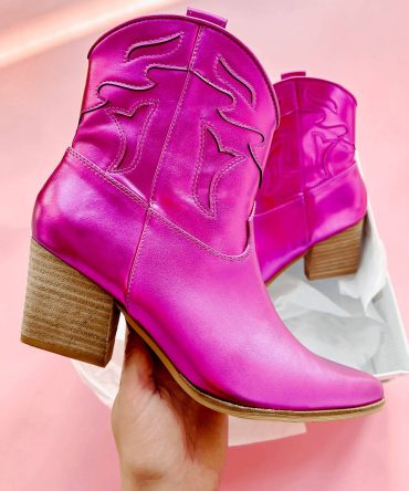 Dirt Road Diva Metallic Western Booties (Fuchsia) · NanaMacs