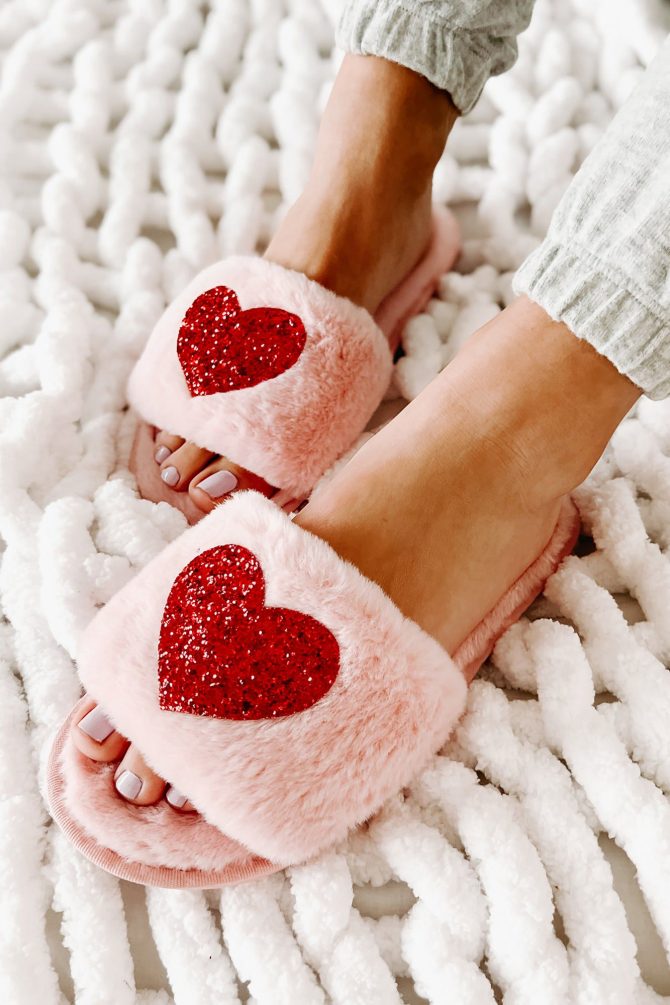 Sunday Snuggles Faux Fur Slide Slippers (Pink) · NanaMacs - Image 4