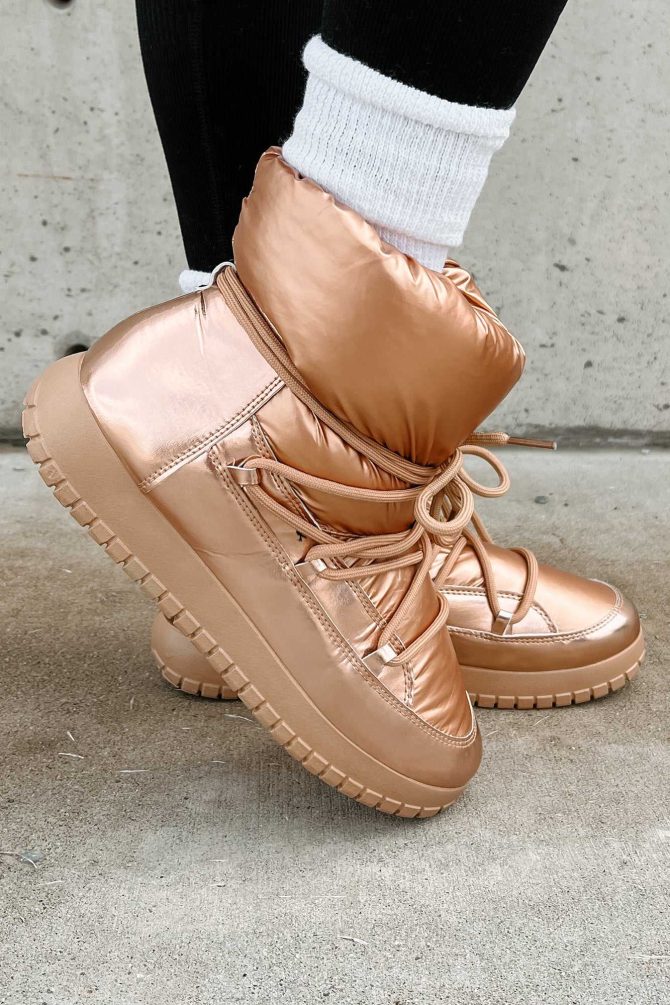 Space Girl Metallic Puffer Booties (Gold Metallic) · NanaMacs - Image 2