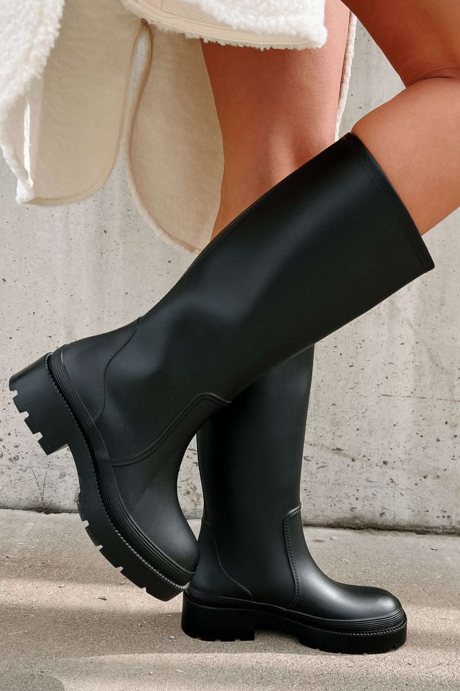 Stepping In Puddles Rubber Rain Boots (Black) · NanaMacs - Image 4